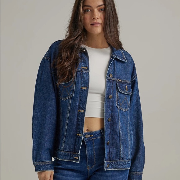 Wrangler Women’s Jean Jacket NWT - Picture 1 of 8